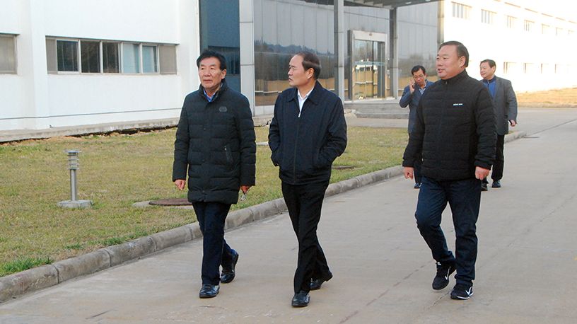 市委常委、開發(fā)區(qū)黨工委書記尹哲強來公司調(diào)研