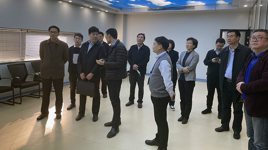 省委研究室財(cái)經(jīng)工作處副處長呂潤洲一行來公司走訪調(diào)研